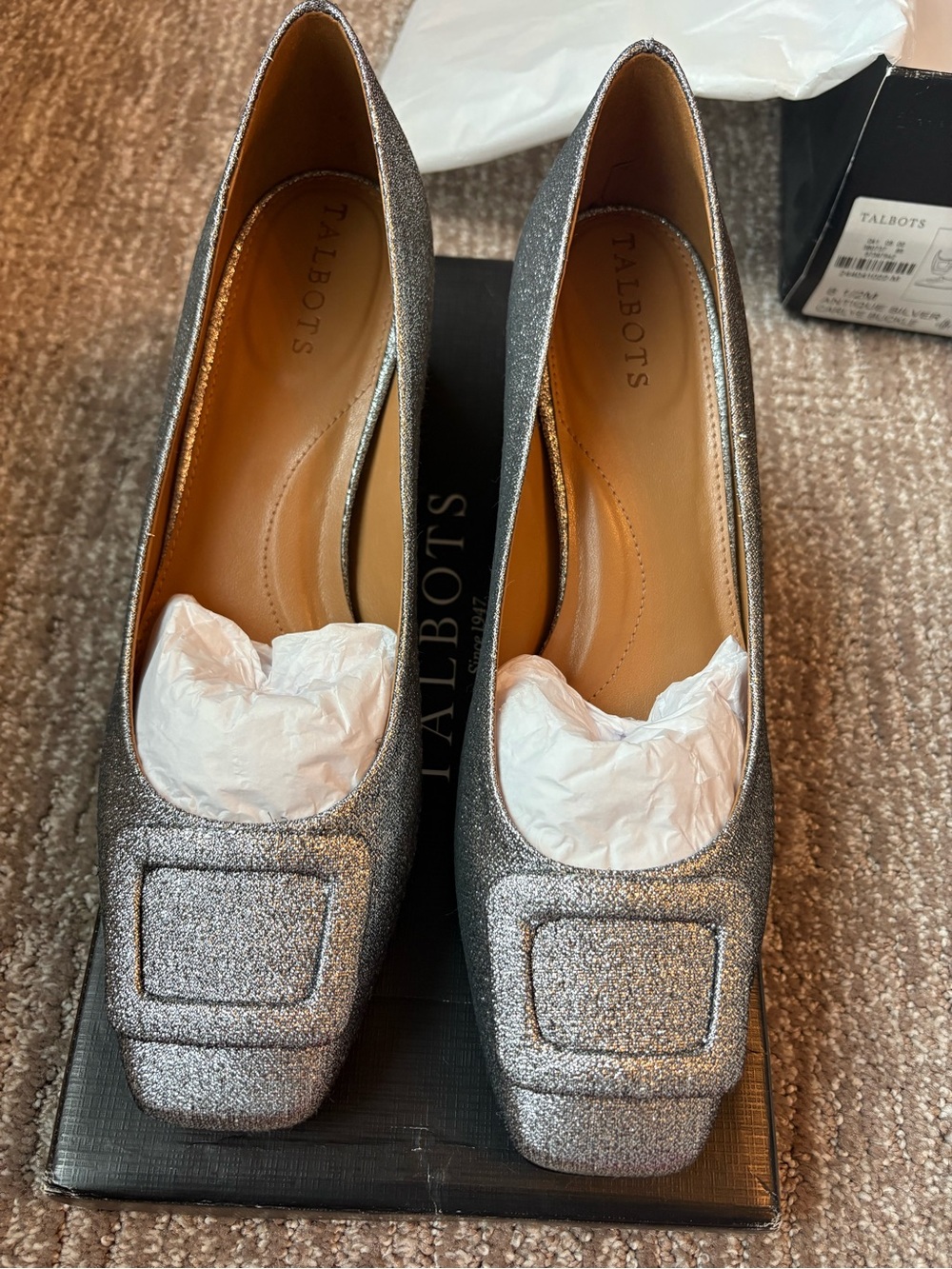 NWT Talbots Silver Metallic Charlye Buckle Square-Toe Pump Size 8.5